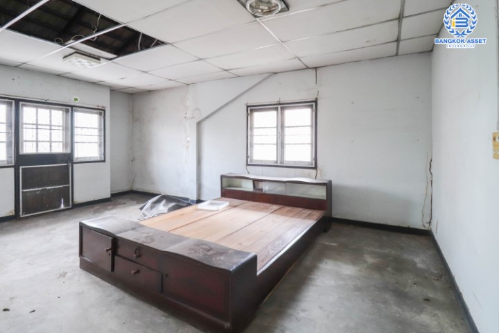 *****บ้านแฝดมือสองย่านนนทบุรี ม.เกร็ดแก้วการ์เด้นท์ รัตนาธิเบศร์ เนื้อที่กว้างขวางมากถึง 40 ตร.ว. ฟังก์ชัน 3 ห้องนอน 4 ห้องน้ำ ที่จอดรถ 3 คัน พื้นที่ใช้สอยเยอะ บนสุดยอดทำเล ใกล้ที่ชุมชน เชื่อมต่อรถไฟฟ้าสายสีม่วง "สถานีตลาดบางใหญ่" และทางด่วน "ศรีรัช"